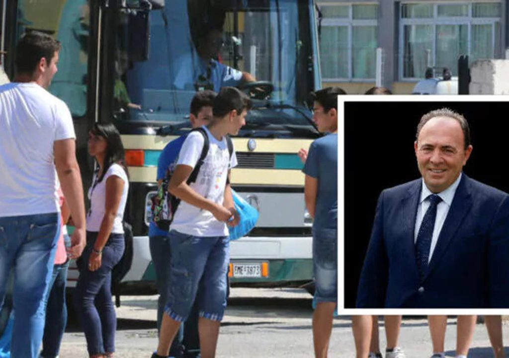 H Περιφέρεια Δυτικής Ελλάδας ολοκλήρωσε τις διαγωνιστικές διαδικασίες για τη μεταφορά μαθητών